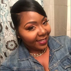 Meet your Posher, Veronica